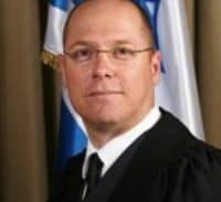 ביקורת שיפוטית על דוח חסוי לא אמין על פורץ