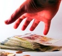 חשד: הקומבינה של מנהל בית התמחוי