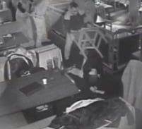 בליין איבד את עינו בקטטה במועדון, אחר נדקר