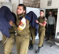 האישום: אונס חיילת על מזרונים בחלק האחורי של רכב הסוואנה