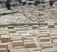 הונאת המיליונים והקבורה ליוצאי בוכרה בירושלים