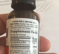 אב לילדה אוטיסטית עוכב לחקירה, בטענה שייבא שמן אסור כדי לטפל בבתו