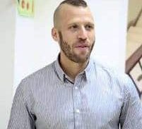 בחזרה למציאות