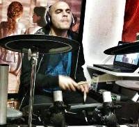 וואטסאפ, סמים ורוק'נרול