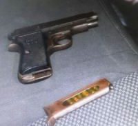 האקדח מת מסקרנות בהרצליה פיתוח