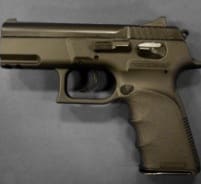 ארבעה צעירים מוואדי ערה נאשמים בסחר ושימוש בנשק