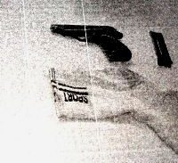 שנה וחצי מאסר על החזקת אקדח גנוב ותחמושת