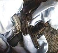 קנאביס בחצר, אמל"ח בחדר השינה