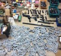 אישום: "מפעל" נשק מכר אקדחים לעבריינים והכניס 2.3 מיליון שקל