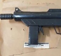 תת מקלע עם ניסיון