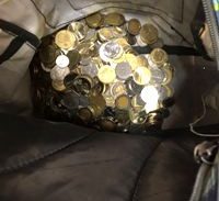 חשד: פרצו מכונות שתייה בבתי חולים וגנבו מהן