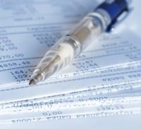 חשד: הונו שני בנקים בחיפה