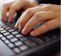 שוטר לשעבר וסוהר נעצרו בחשד לעבירות מין ברשת