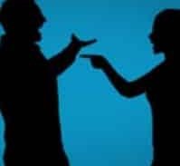 חשד: הבעל איים על אשתו בסכין לעיני עובדי בית המשפט