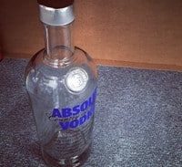 מאסר לצעיר שהיכה את אביו בגלל בקבוק וודקה