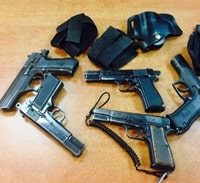 סחרו באמל״ח ומסרו מידע סודי לעבריינים