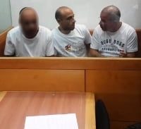 עדים עם שלדים