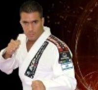 אישום: אמן הלחימה ביצע עבירות מין בשתי מתלוננות