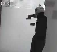 צ'אנס נוסף לשודד עם אקדח הצעצוע?