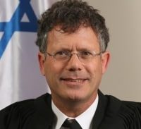 השופט יצחק עמית מצדד בעמדת רונאל פישר לגבי ממצאי הטלפון של ערן מלכה