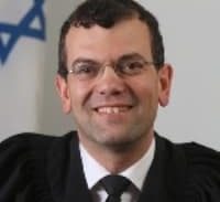 "מי שנכווה ברותחין – עליו להיזהר בצוננין"