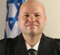 השופט עודד מורנו ומופע האבסורד של משטרת פתח תקווה