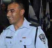 שוטרים מתחזים ושודדי הפיצוציות