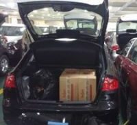 1000 פאקטים של סיגריות בתוך המכוניות המיובאות