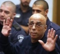 הוארכה בחצי שנה ההפרדה של איתן חייא עקב קשרים פליליים עם בנו ערן