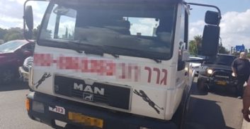 חשד: הגרריסט "הרים" מכוניות