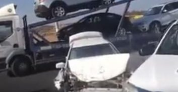 תיעוד: נמלט מהמשטרה והתנגש בניידת