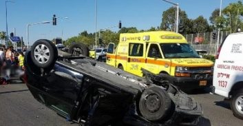 נאשמת שחצתה צומת באור אדום והרגה נערה בת 16