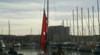 לפעמים הים סוער ויש שוטרים