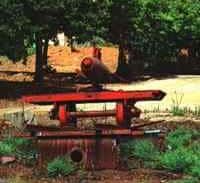 פסלים אבודים של תומרקין וחקירת משטרה ב"כאילו"