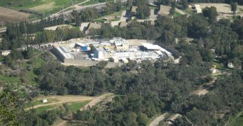 חשוד בנהיגה בפסילה נעצר בדרכו לבקר את חברו במעצר