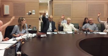 הכנסת אישרה: 9 חודשי עבודות שירות עם אפשרות קיצור