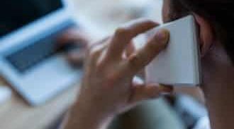 טבריה: צעיר נאשם בהטרדת נערות וצעירות בטלפון וברשתות חברתיות