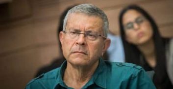 מנדלבליט נגד רוזן: "המלצת הנציב בעניין ריענון עדים חסרת תקפות"