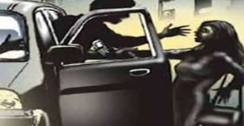 אישום: אנס את הטרמפיסטית