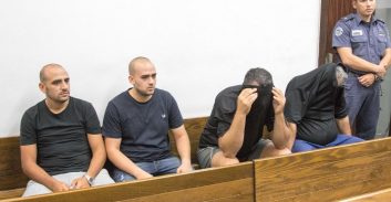 הוארך מעצר האחים עומר ואלעד אלפרון