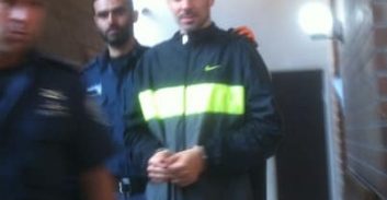 "הסמויה" הפלילה את דודו אמויאל בתיק סחיטה