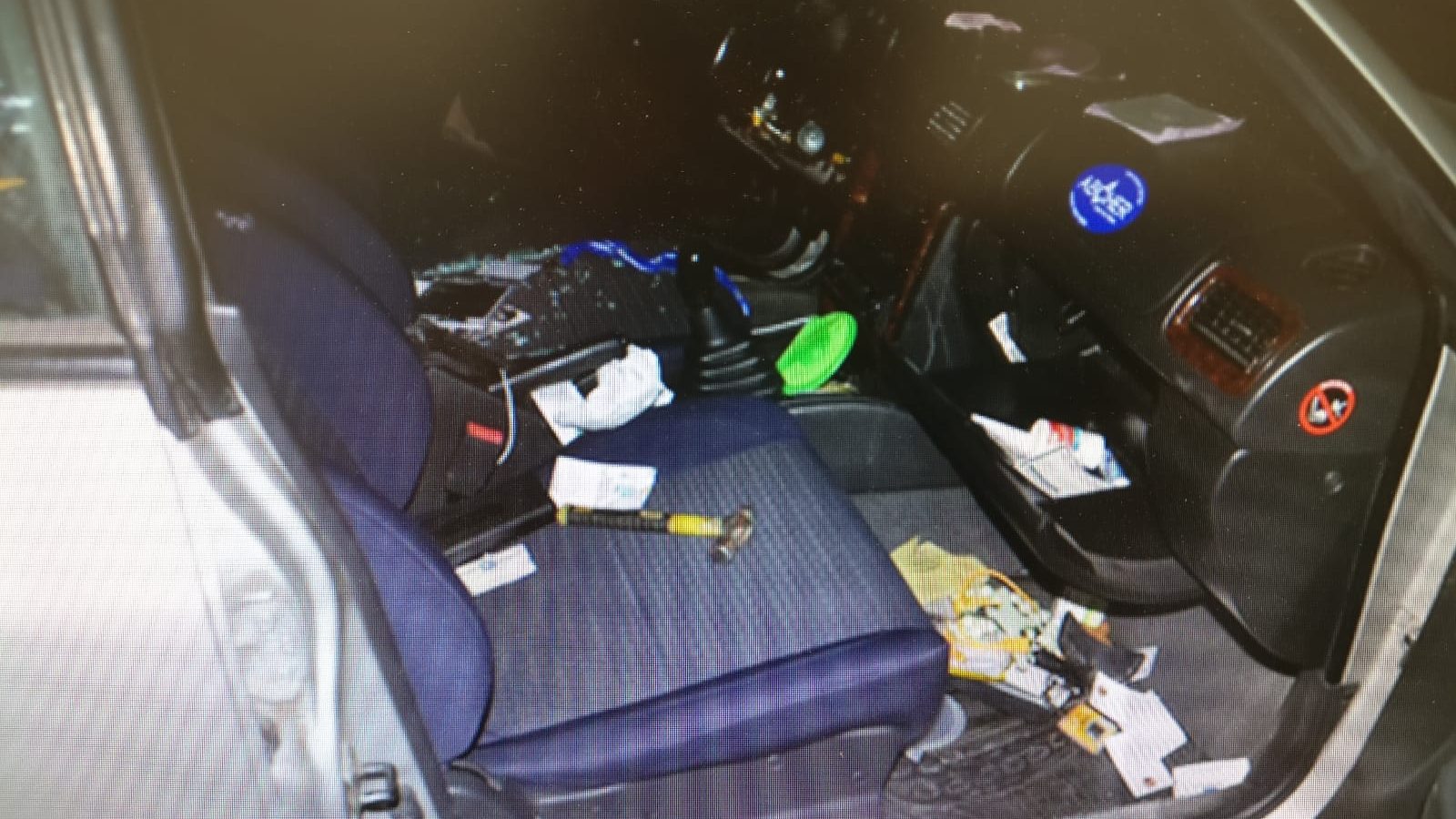 פריצה לרכב דוברות המשטרה