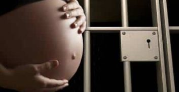 העליון קבע: הנהגת שהורשעה בהריגה תגדל את התאומים בכלא