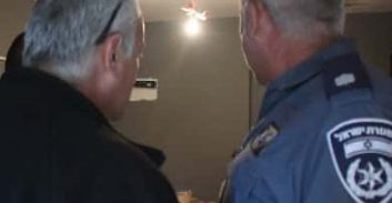 צפו בסרטון: חשד שמתחם צימרים פעל כבית בושת סמוך לטבריה