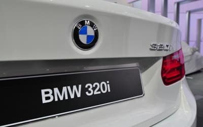 bmw-320