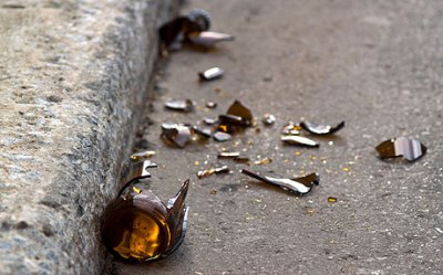 broken-beer-bottle-0424209-lg