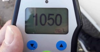 נהג שנתפס עוקף על שטח הפרדה מואשם גם בנהיגה בשכרות