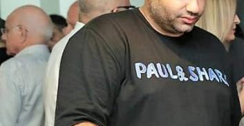 שימוע למישל יעקובי: הלבנת הון בעשרות מיליונים בציינג'ים בבני ברק