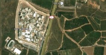 מטח ירי של רובה קלאצ'ניקוב מכביש 4 לעבר מתחם הדרים של שב"ס