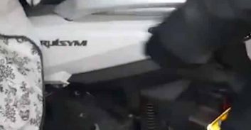 כביש ת"א-ירושלים: שוטרי תנועה איתרו אופנוע גנוב בארגז משאית